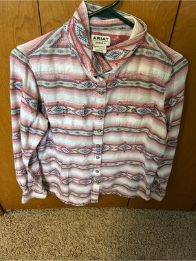 Ariat Women’s Pink Aztec Print Button-Up Top